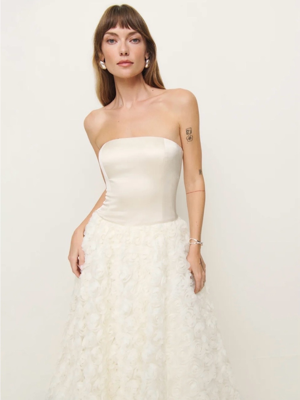 Reformation Rosy Dress Ivory - Size 0 - Picture 3 of 4